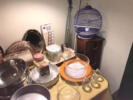 Assorted Quality Kitchen Ware And Bake Ware Items