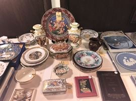 Vintage Capodimonte Ceramic Items ~ Vases, Casket Box And Dish