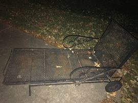 Vintage Woodard Chaise Lounge