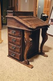 Salesman Sample "Davenport" desk 
