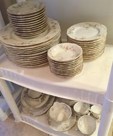 Theodore Haviland New York
Rosanne pattern