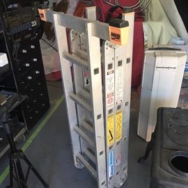 Folding Aluninum Ladder