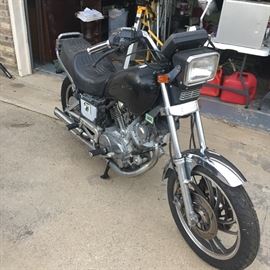 1982 Yamaha Virago 920
10,900. Runs and has clear title.