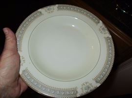 MIKASA RICHELIEU CHINA SERVICE