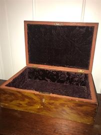 Gentleman's Dresser Box
