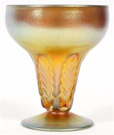 1007  NASH, IRIDESCENT GLASS VASE, C. 1928, H 4 3/4", DIA 4 1/4"