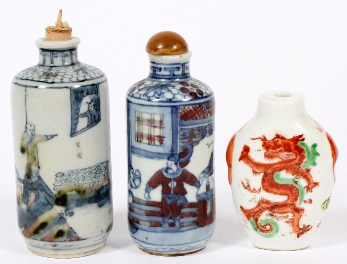 1549  THREE CHINESE PORCELAIN SNUFF BOTTLES, 19TH.C H 2 3/8"-3 1/4"