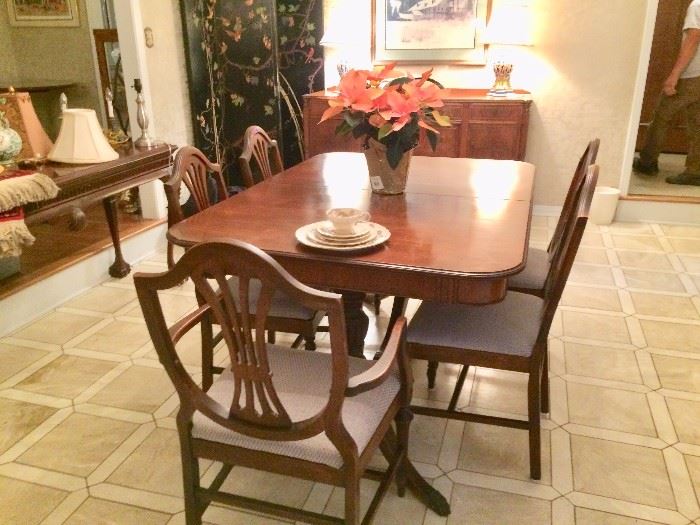 Duncan Phyfe diningroom table and matching chairs