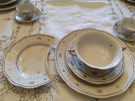 A close-up of the Battyhány pattern.
Are you feeling noble and distinguished.?