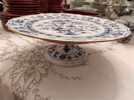 Meissen blue onion cake stand - just in time for Thankskwanzaahanukkahmas.