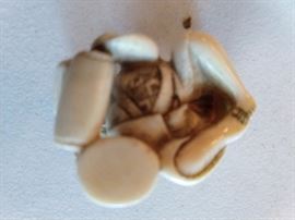 Whee doggies! Those Asians know how to carve.