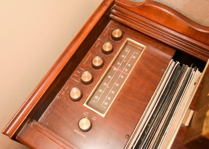 Vintage Cabinet Stereo & Record Player