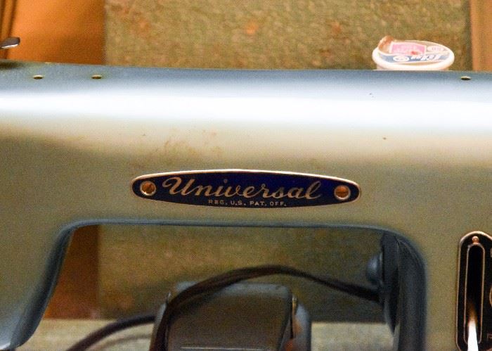 Vintage Universal Sewing Machine