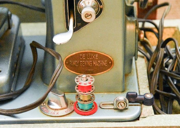 Vintage Universal Sewing Machine