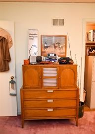Vintage Gentlemen's Chest / Dresser