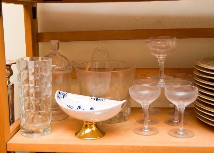 Glassware / Serving Pieces