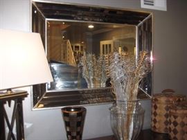 THOMASVILLE BOGART COLLECTION ENTRY TABLE WITH MIRROR