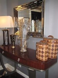 THOMASVILLE BOGART COLLECTION ENTRY TABLE WITH MIRROR