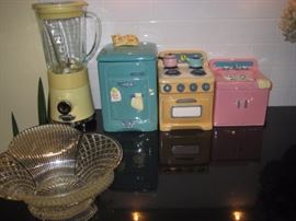 TONS OF BETTER KITCHEN NEEDS