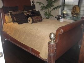THOMASVILLE HEMINGWAY BEDROOM SUITE COMPLETE WITH DRESSERS AND NIGHT TABLES