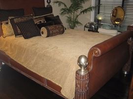 THOMASVILLE HEMINGWAY BEDROOM SUITE COMPLETE WITH DRESSERS AND NIGHT TABLES