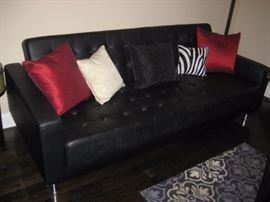 LEATHER SOFA/FUTON