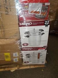 Large Small Appliance & Cookware Pallet Lot