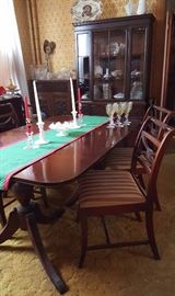 Mahogany Ducan Phyfe Dining Table and Chairs