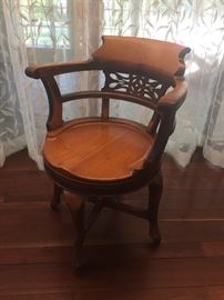 ca. 1850 English Oak swivel Desk Chair