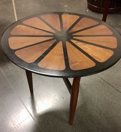 accent table