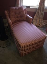 Chaise lounge chair