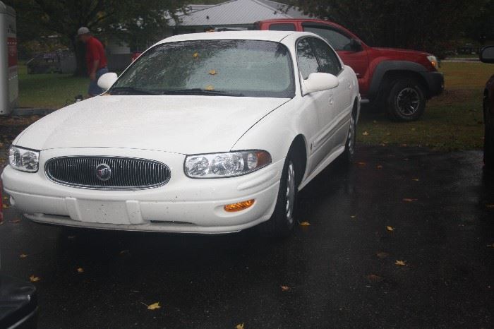 
2004 Buick Custom Le Sabre
75,000  MILES ~ 6 Cylinder 3800 Series 2
New Tires , No dings or Dents
White Exterior
Cloth Interior
Vin #  1G4HP52K244120998
