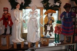 8th Floor Auditorium Christmas display figures from Dayton's/Filed's/Macy's in downtown Minneapolis.