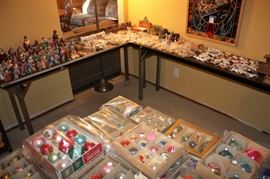 Vintage nativity figures and putz accessories.