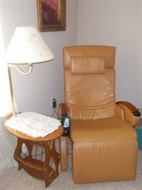 Automatic Chair and Side Table with Lamp