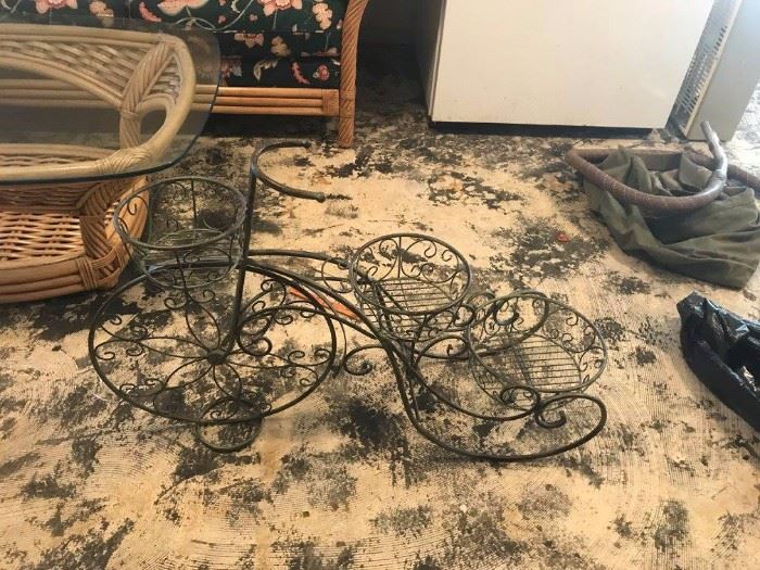 Owens drive Estate sale in Huntsville, AL starts on 11/3/2017