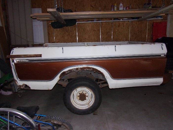 Ford pick up bed trailer with hitch and spare tire