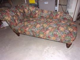Floral Tufted scroll arm chaise excellent condition