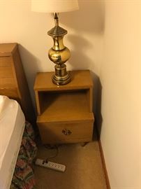 Mid Century Modern 4 Piece Queen Size Bedroom Suite with Bookcase Headboard