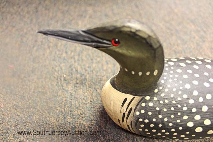  Hand Painted & Hand Carved Water Loon by "Jimmy Bowden" in good condition

approximately 12"l x 4"w x 4 3/4"h 