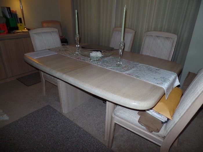 Stunning Dinging Room Table w/6 chairs, 1 leaf and pads also has matching buffet and bar w/electrical outlet