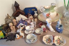 Friendship tea cups, Wash Basin and Pitcher, Chotskies.