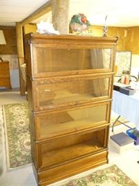 BARRISTER CABINET (MISSING BOTTOM GLASS PIECE)