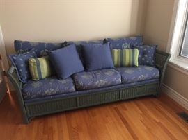 Lexington Casual Wicker Sofa Hide a Bed (Queen)