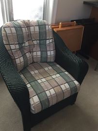 Lloyd Flanders Indoor Wicker (one of two chairs) 5 Piece set