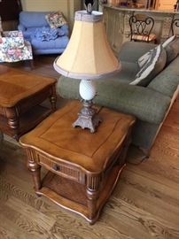 End Table  & Lamp (Guild Craft "Montego Bay")