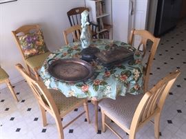 KITCHEN TABLE AND CHAIRS
