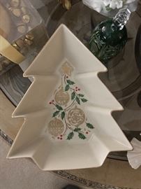 Lenox ‘Dazzle Tree’ Christmas Bowl
(11” x 10”)   27.—