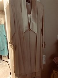 Retro Glam Cream ‘Tuxedo’ Jacket & Dress (size 14 - new with tags)  
120.—