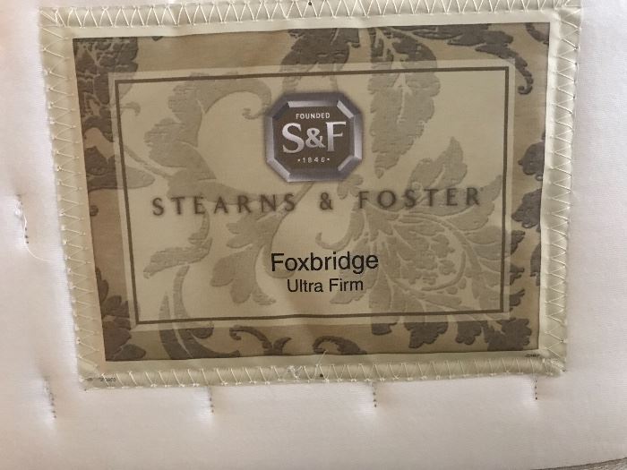 Stearns & Foster Foxbridge Ultra Firm King Size Mattress & Boxsprings  (like new)   600.—